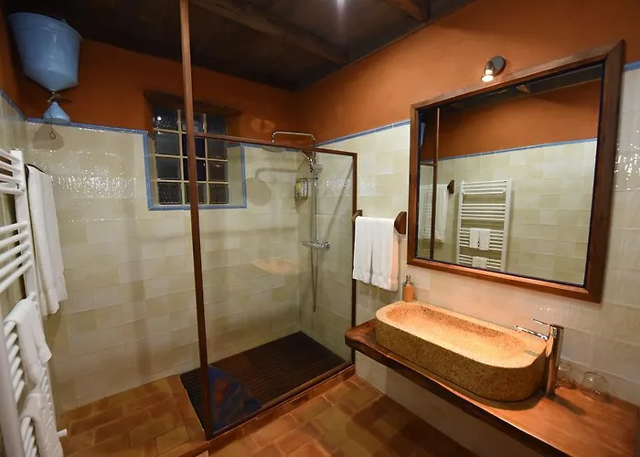 Casal Da Serra * פנייה גרסיה